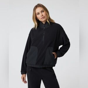 new Vuori Women’s Aspen half zip fleece pullover in black
